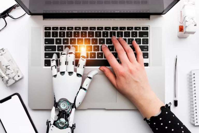 5 công cụ Content AI tốt nhất 2023 cho dân marketing 6 Rytr là công cụ Content AI có khả năng tạo ra các nội dung nhiều lĩnh vực (Nguồn: Freepik)